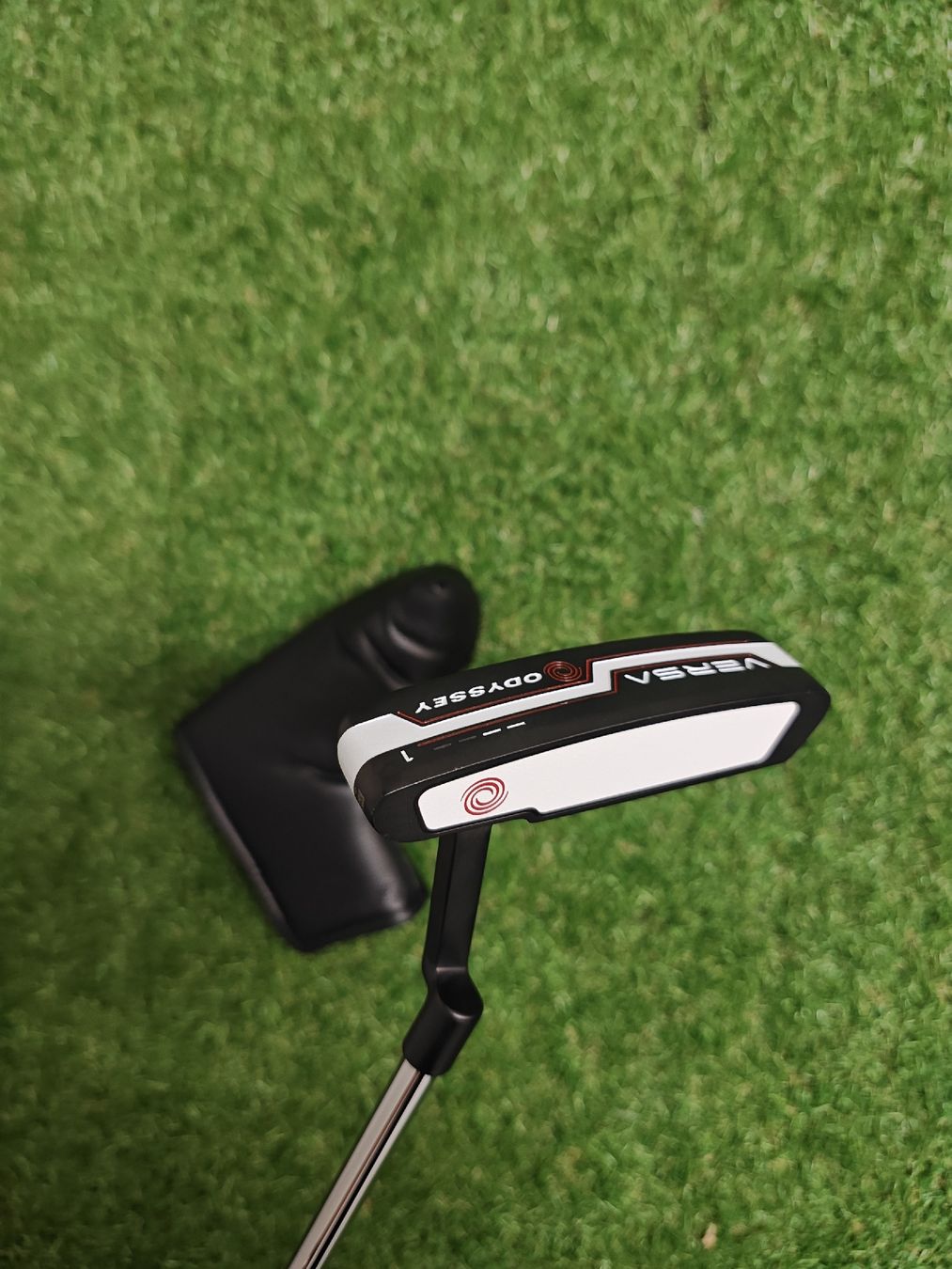 Odyssey Schläger & Sets: Odyssey Versa #1 Putter 34", top Zustand – Gebraucht aus Uerikon von Chreggus_Golfshop