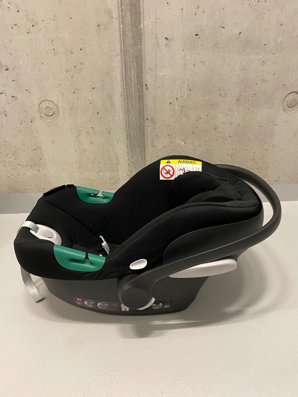Cybex Seggiolini per auto: KINDERAUTOSITZ ATON B2 I-SIZE + BASE ONE – Nuovo (secondo la descrizione) da Volketswil venduto da has_n7qb 2