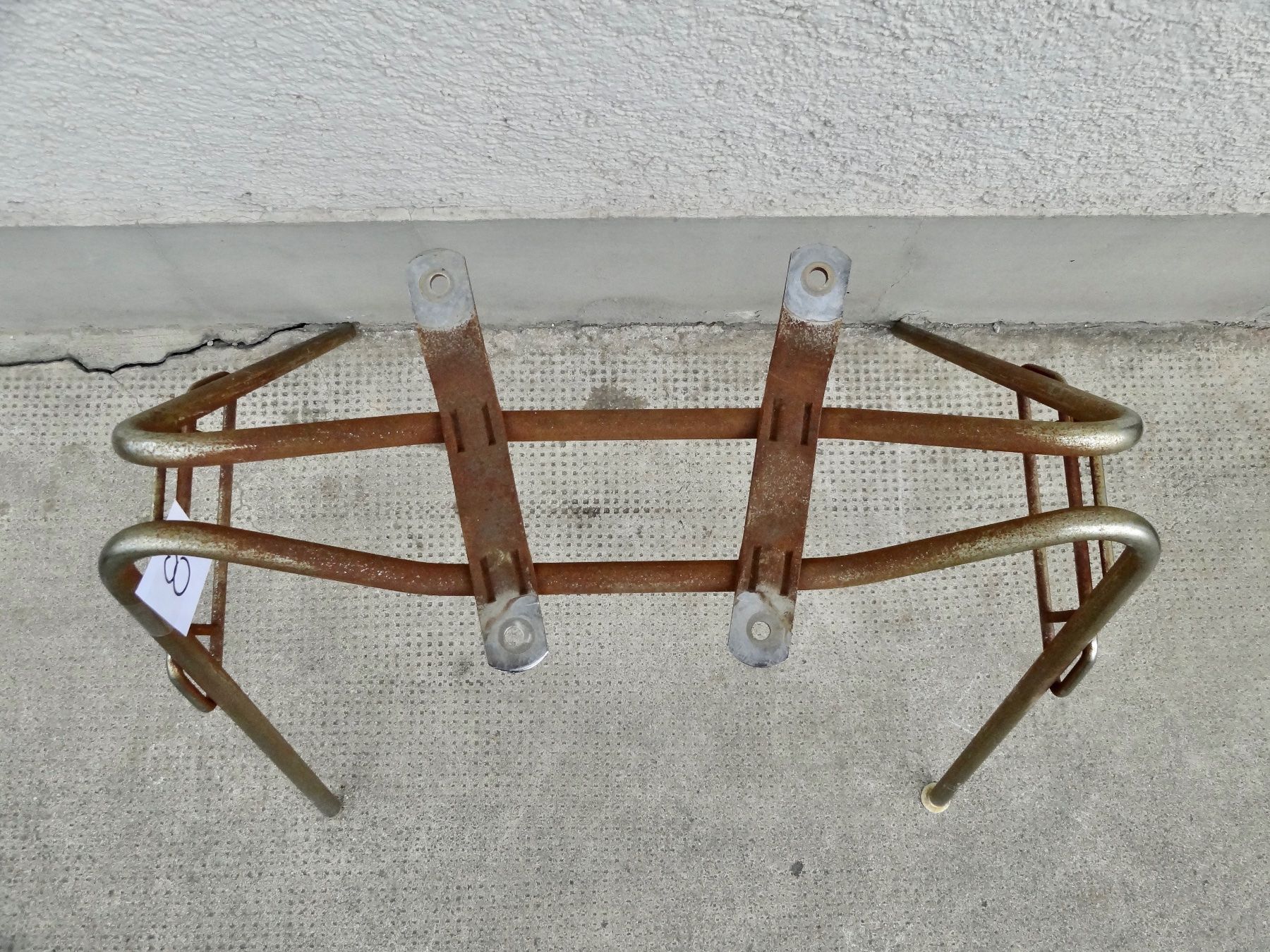 Eames Chaises: Eames Side Chair Base Stacking Base – D'occasion à Kerzers par zimmergruen 8