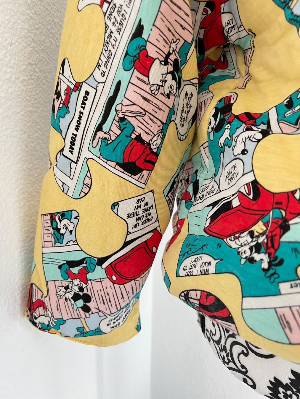 Pulls & Sweat-shirts: Disney Wende Pullover, Gr. M – D'occasion à Walzenhausen par Cerna007 3