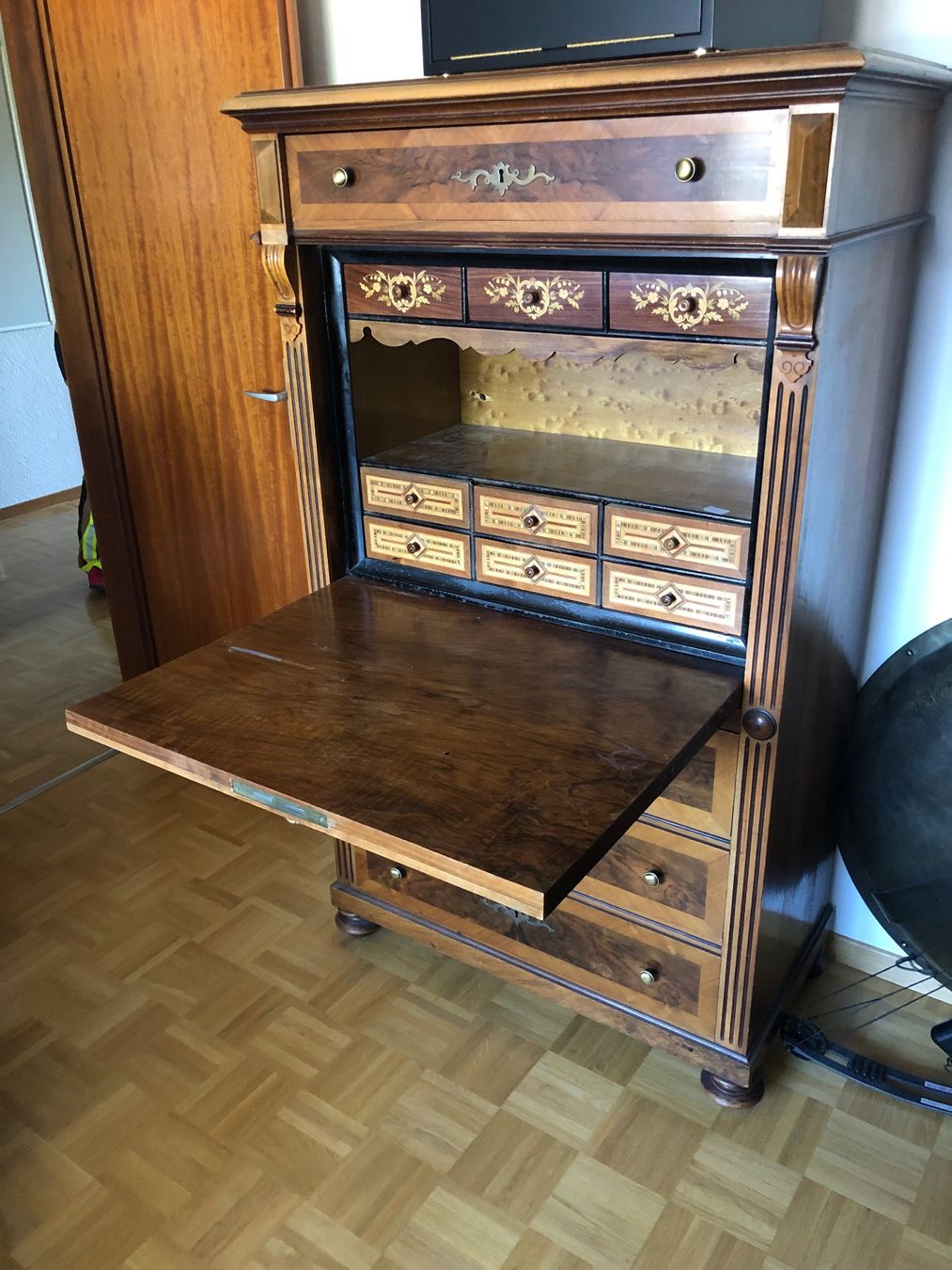 Scrivanie: Sekretär und Kommode Massivholz – Usato da Fraubrunnen venduto da MarvinNr42 2
