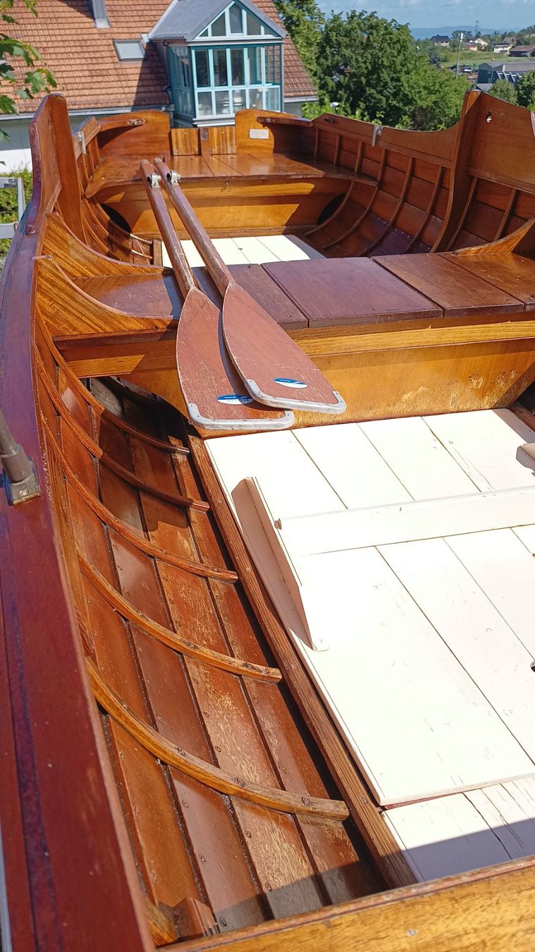 Bateaux pneumatiques & canoës: Holzboot Mahagoni – D'occasion à St. Gallen par walterk06 1