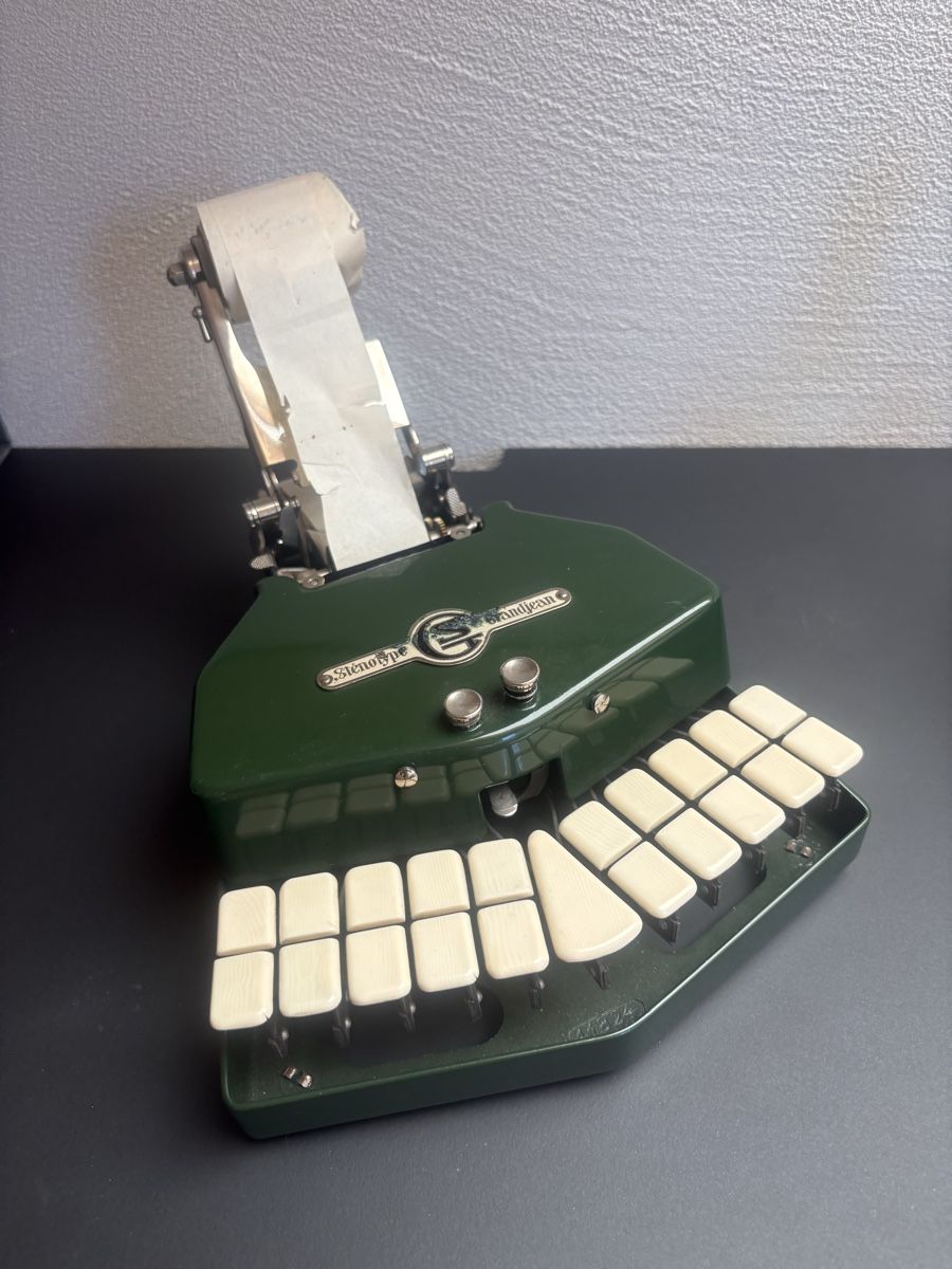 Machines à écrire: Grandjean Stenotyp – D'occasion à Buus par Frodo24