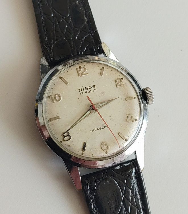 Nisus Swiss Made Handaufzug | Kaufen auf Ricardo