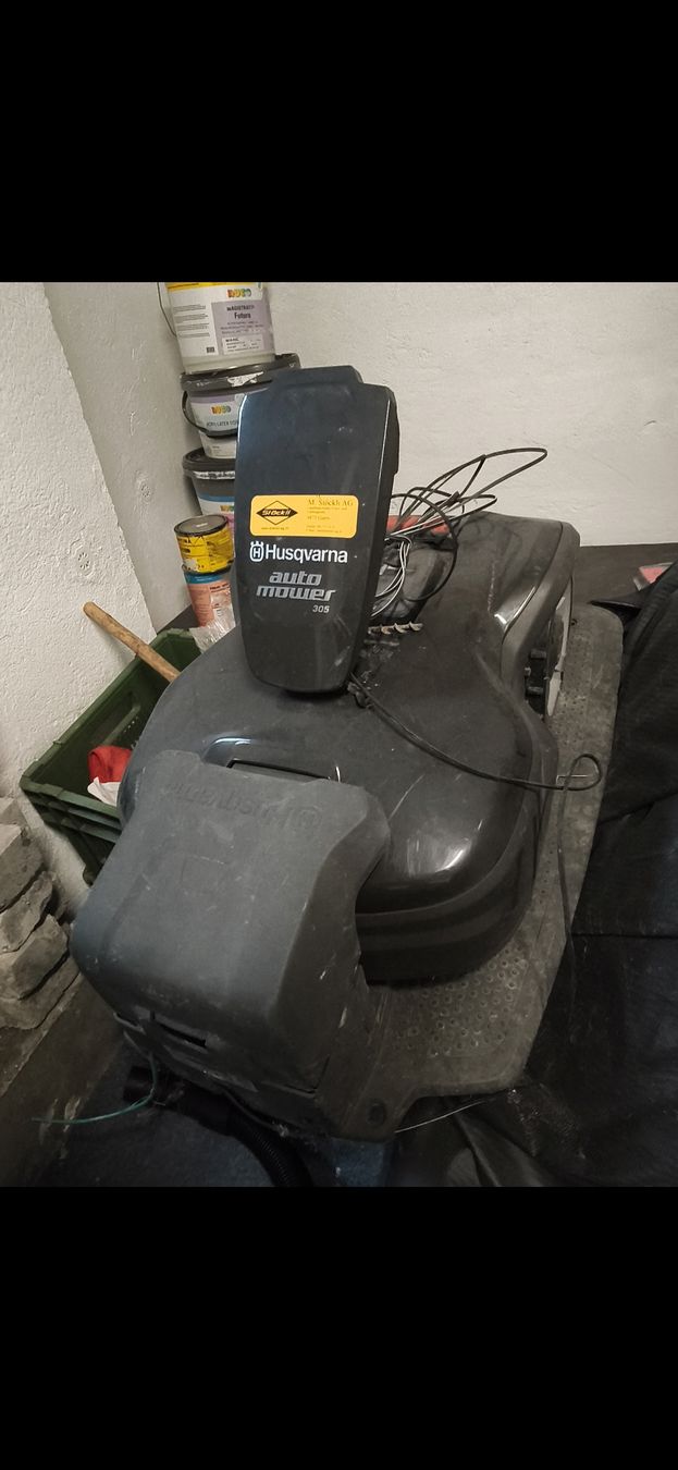Husqvarna Tondeuses à gazon: Husqvarna Automower 305 – D'occasion à Buchs SG par rap_rlw7 1