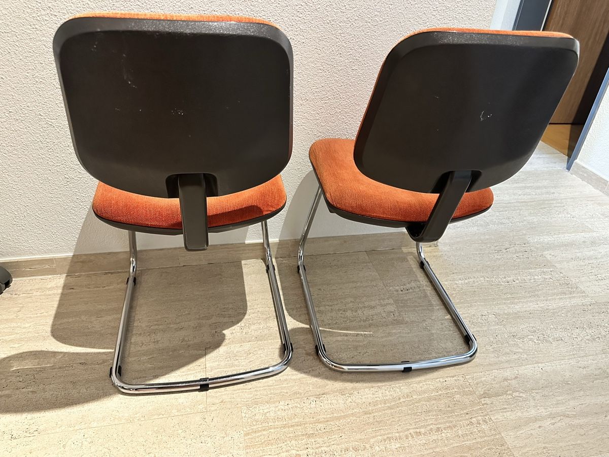 Stühle:    orange Stühle 4st.  – Gebraucht aus Küssnacht am Rigi von mis_skz5 2