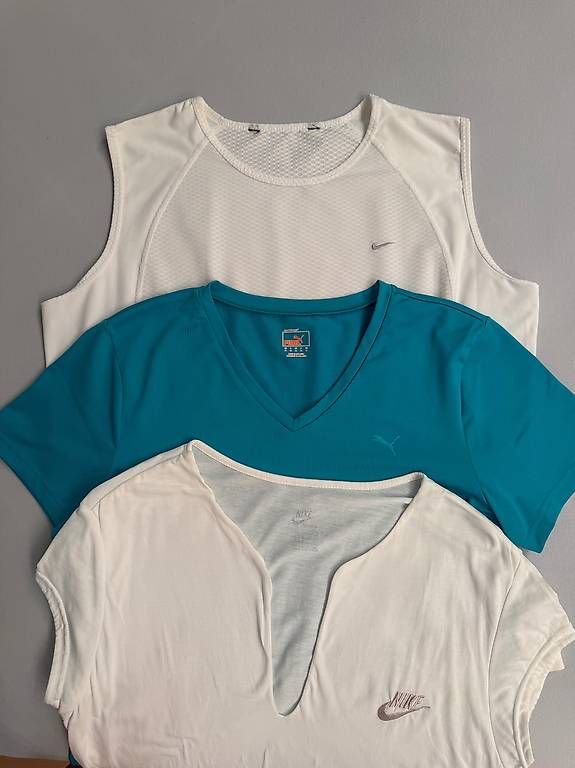 Kleiderpakete: Sport T-Shirts – Gebraucht aus Horgen von Ranlom