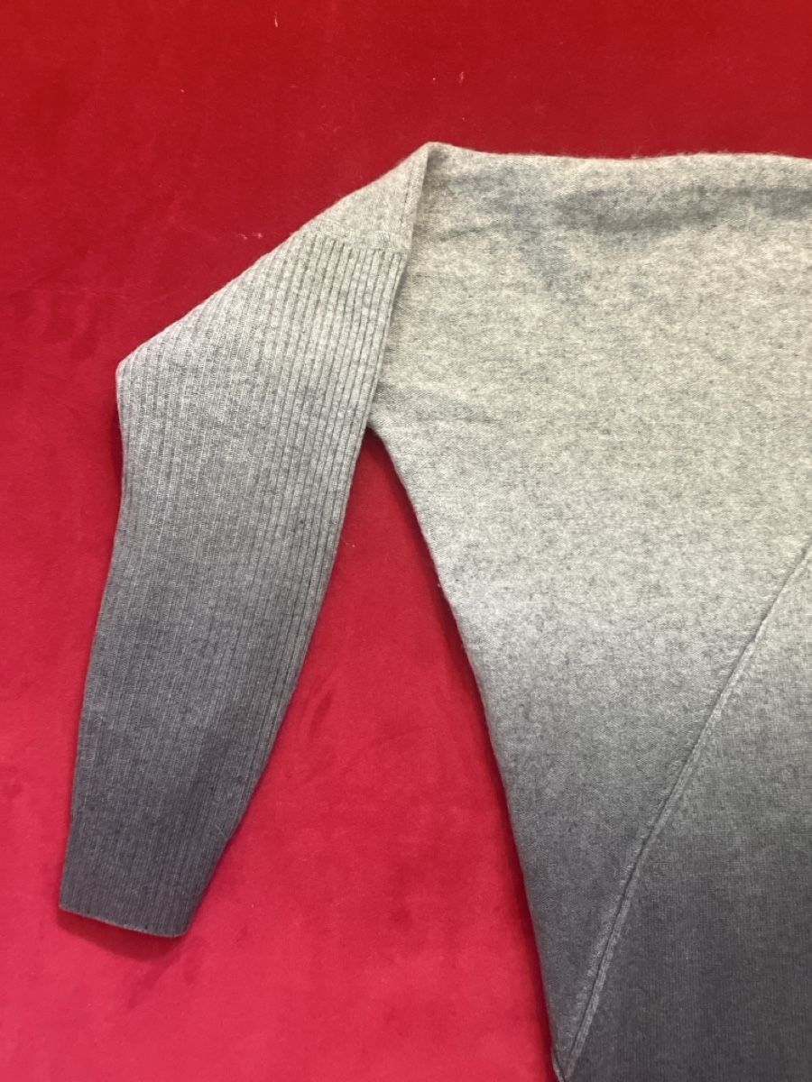 Maglioni & Felpe: Trendiger Berenice Kaschmir Pullover, Grau, Gr. M, Neuwertig – Usato da Muralto venduto da jac_hkz5 2
