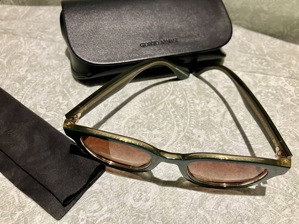 Lunettes & Verres: Sonnenbrille Giorgio Armani – D'occasion à Giebenach par an__8csh 1