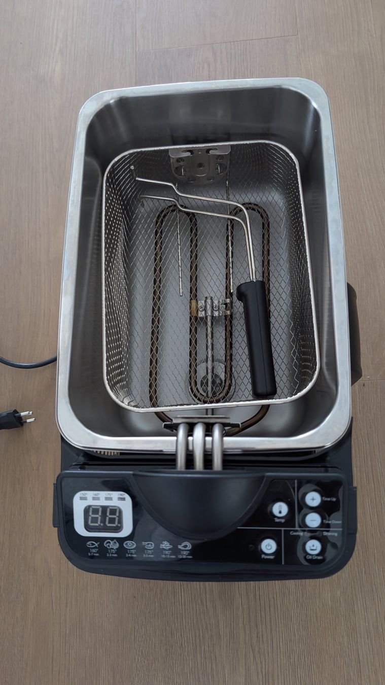 Elettrodomestici da cucina: König Friteuse mit Oel-Filtersystem – Usato da Jegenstorf venduto da schucheli 1