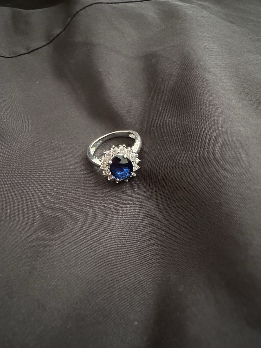 Anelli: Wunderschöner Ring mit blauem Stein – Nuovo (secondo la descrizione) da Luzern venduto da alb_g6yd 3