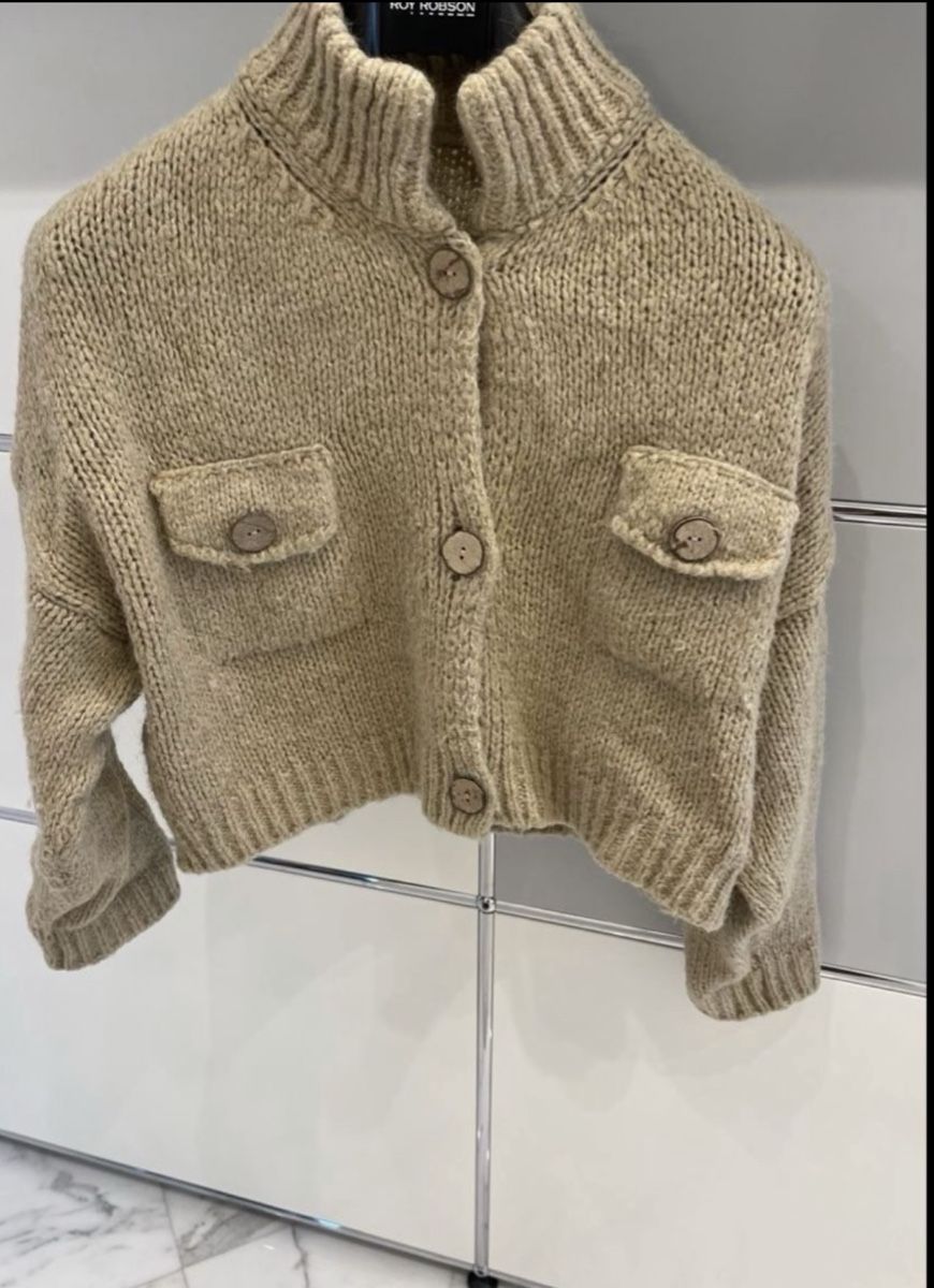 Pullover & Sweatshirts: Warmer Cardigan Strick Over-Size – Gebraucht aus Wichtrach von Adriana222 5