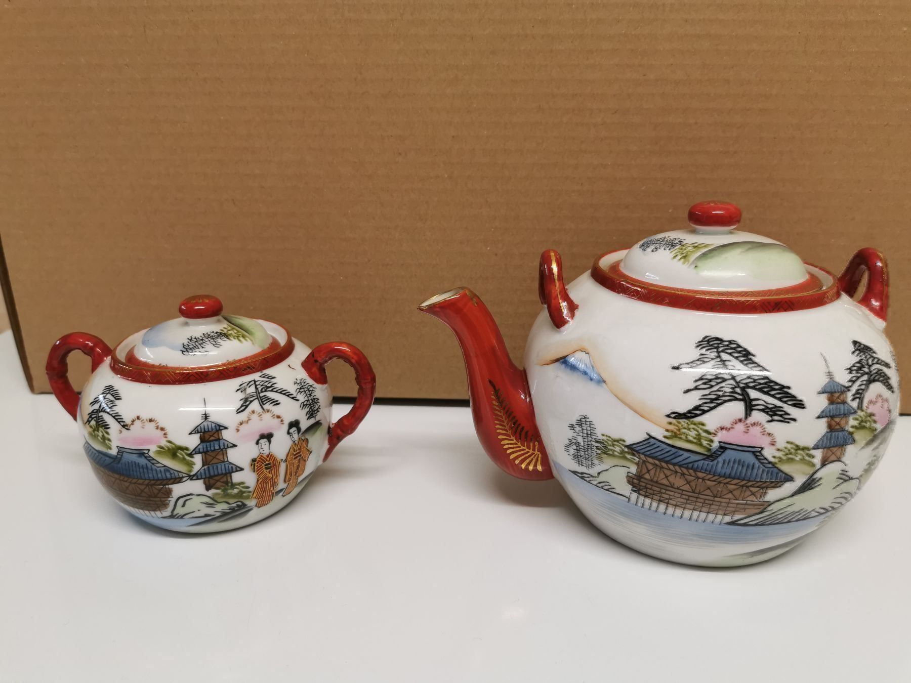 Set di piatti: Japanisches Teeservice – Usato da Bad-Ragaz venduto da Joker731 5