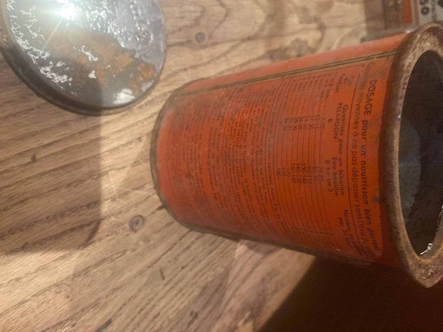 Nestlé Cibi & Specialità: Ancienne boîte lait nestle 500g – Usato da Lajoux JU venduto da Briard0 3