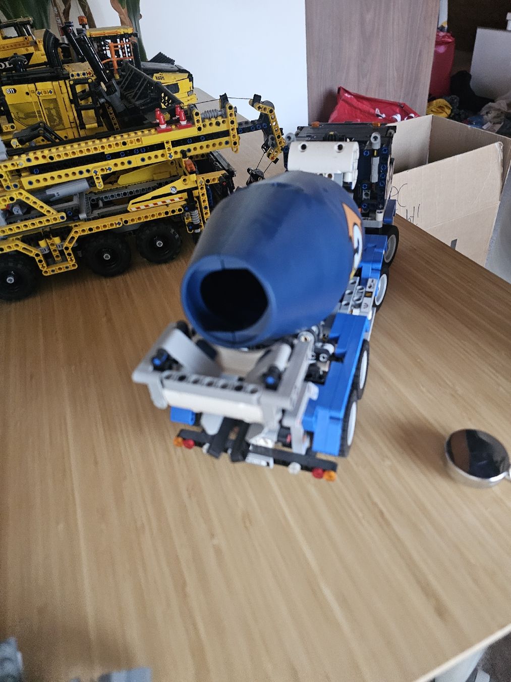 Lego Baukästen: Lego Technic 42112 Betonmischer/LKW – Gebraucht aus Winterthur von kam_6scr 3