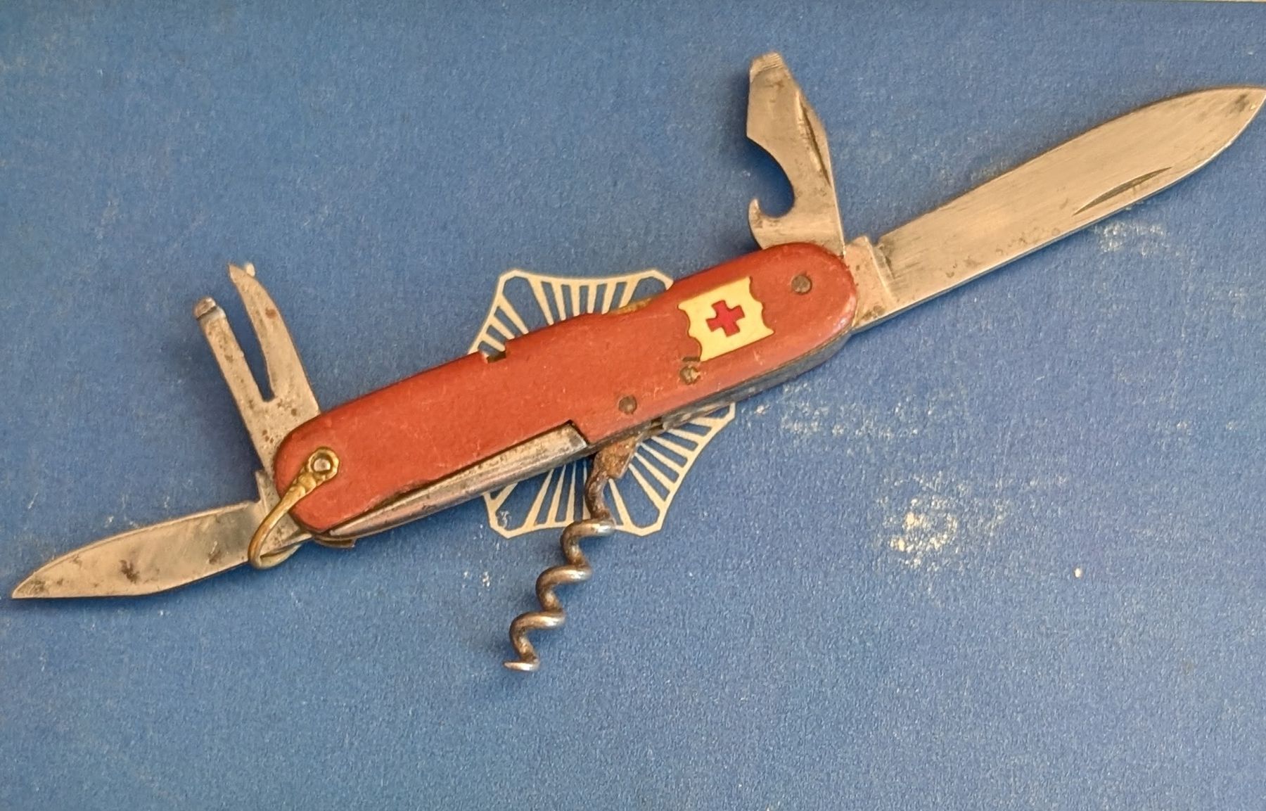 Taschenmesser: Taschenmesser mit Schweizer Kreuz  – Gebraucht aus Mönchaltorf von Blechfreund 3