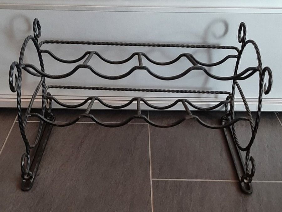 Scaffali: 8-er Schmidetraum, Handgeschmiedet. – Usato da Buchs AG venduto da Cuescu 1