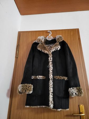 Manteau hiver  doublure léopard, taille 38/40 chic!