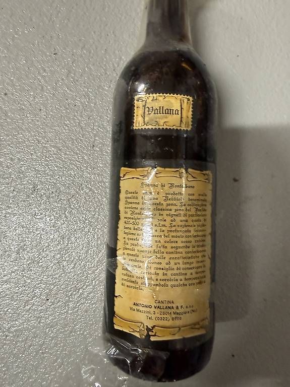 Vino: 2 Flaschen Rotwein Spanna 1971 – Nuovo (secondo la descrizione) da Amriswil venduto da Sheldon 1