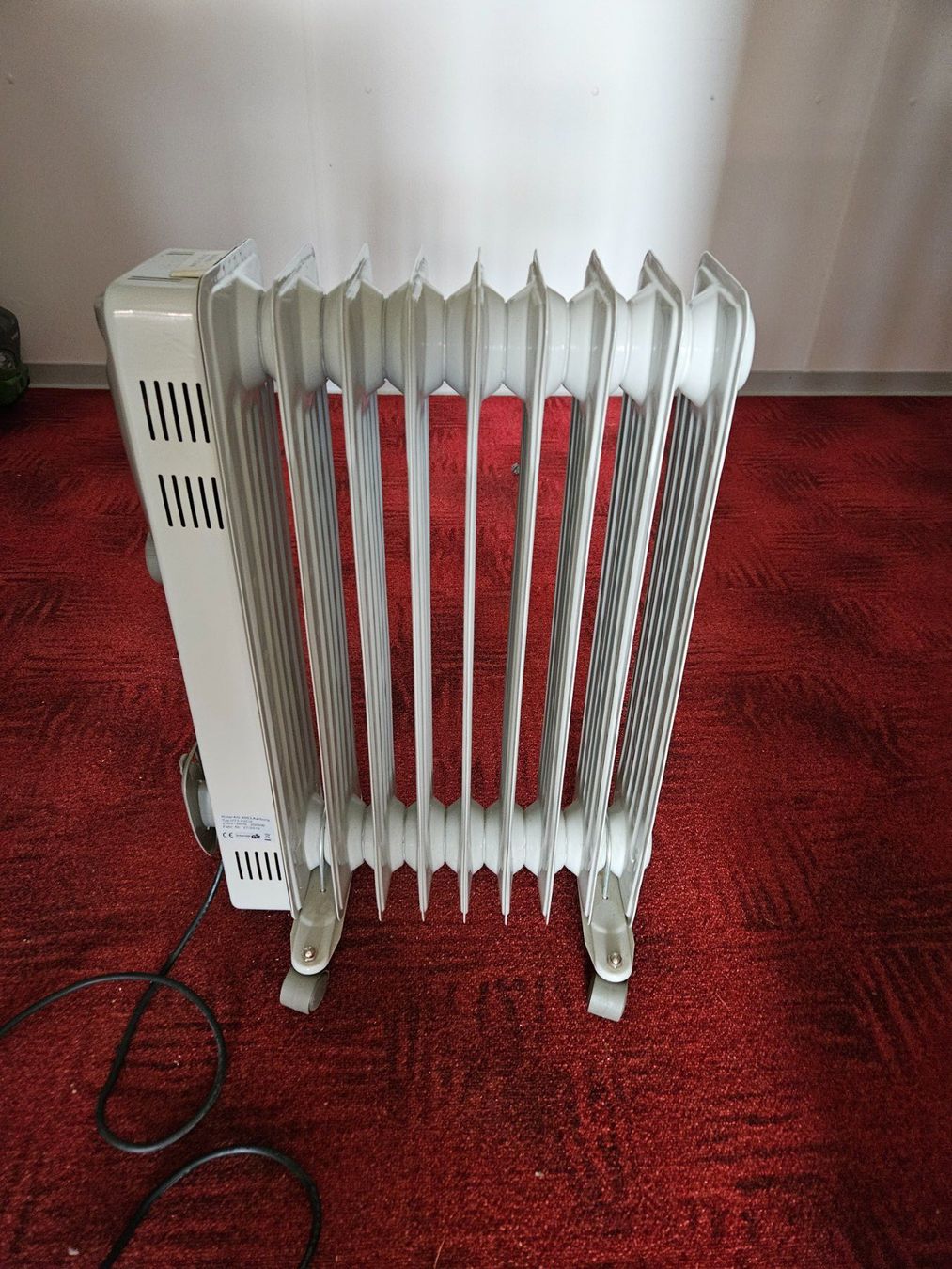 Rotel Radiatori: Oel.Radiator – Usato da Recherswil venduto da hubelmatt