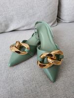 Sandale vert pâle neuve