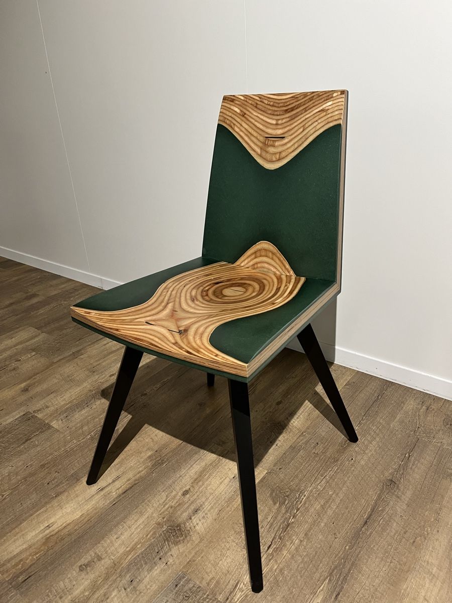 Stühle: Holzstuhl – Neu (gemäss Beschreibung) aus Kaltbrunn von SilvanS03