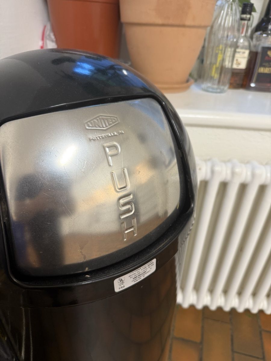 Cestini per rifiuti: Push Eimer, Fire Fighter United Metal – Usato da Zürich venduto da sa.nomeh 1