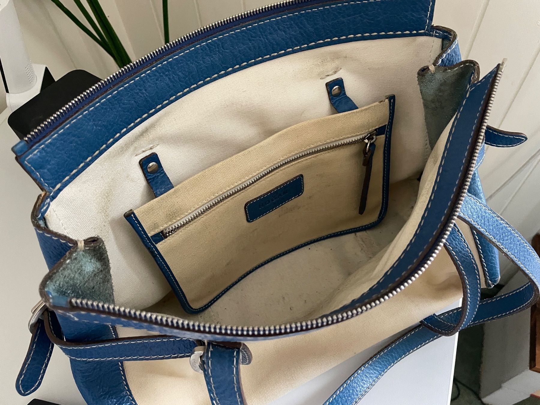 Hogan Borse da donna: HOGAN Handtasche blau / weiss – Usato da Volketswil venduto da n_r_5gdf 3