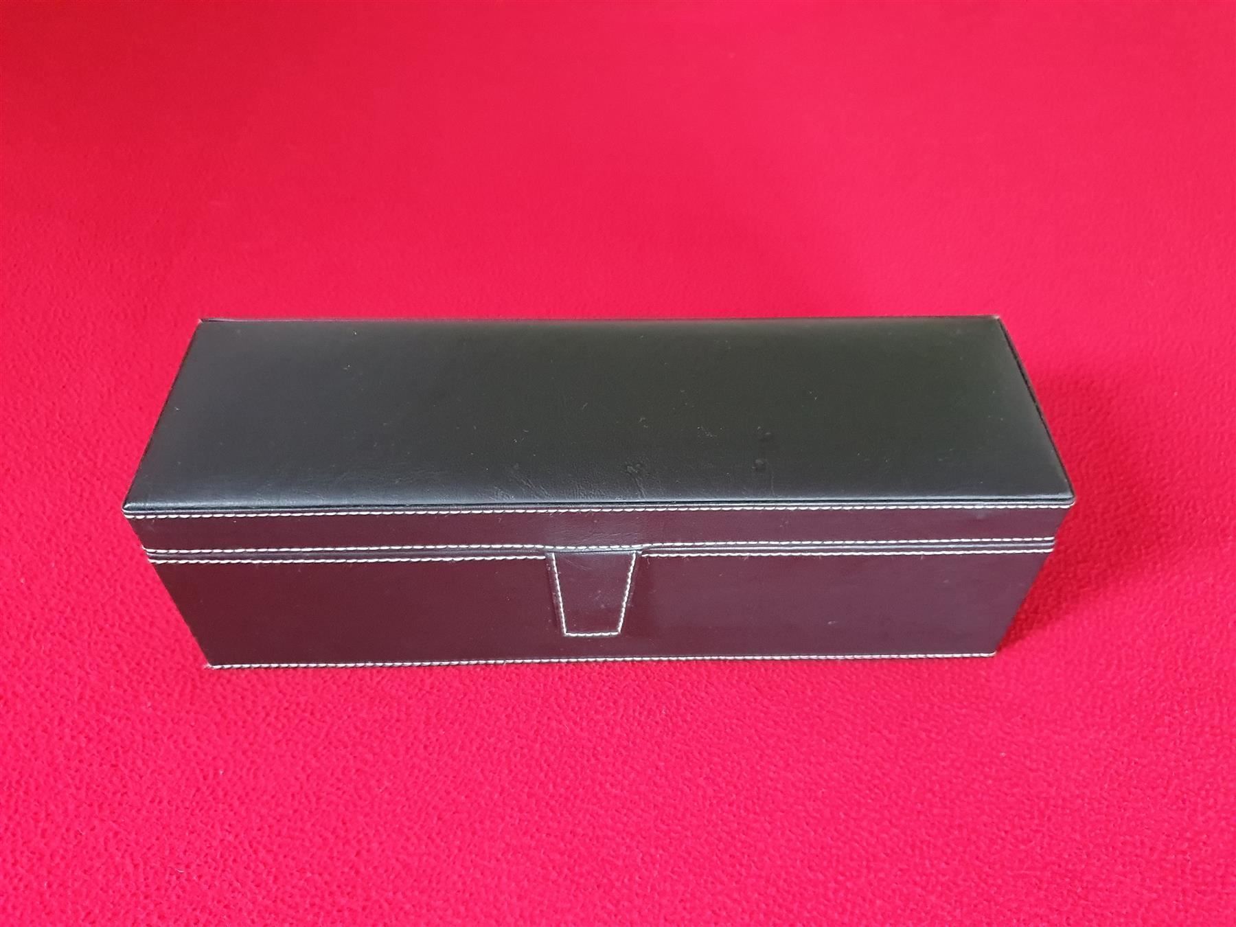 Altro in Decorazioni & Accessori: Weinflaschen Geschenkbox Sommelier Set – Usato da Winterberg ZH venduto da Gemini63