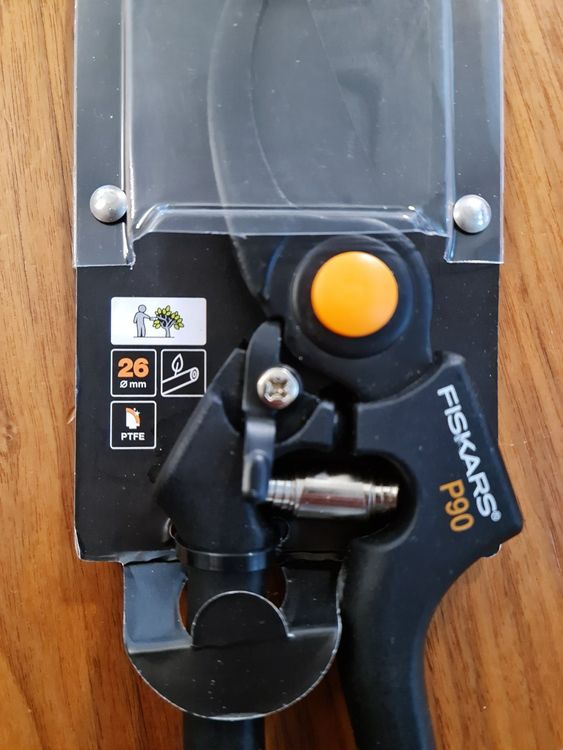 Gartenschere von Fiskars Pro P90 / Gartenwerkzeug | Kaufen auf Ricardo