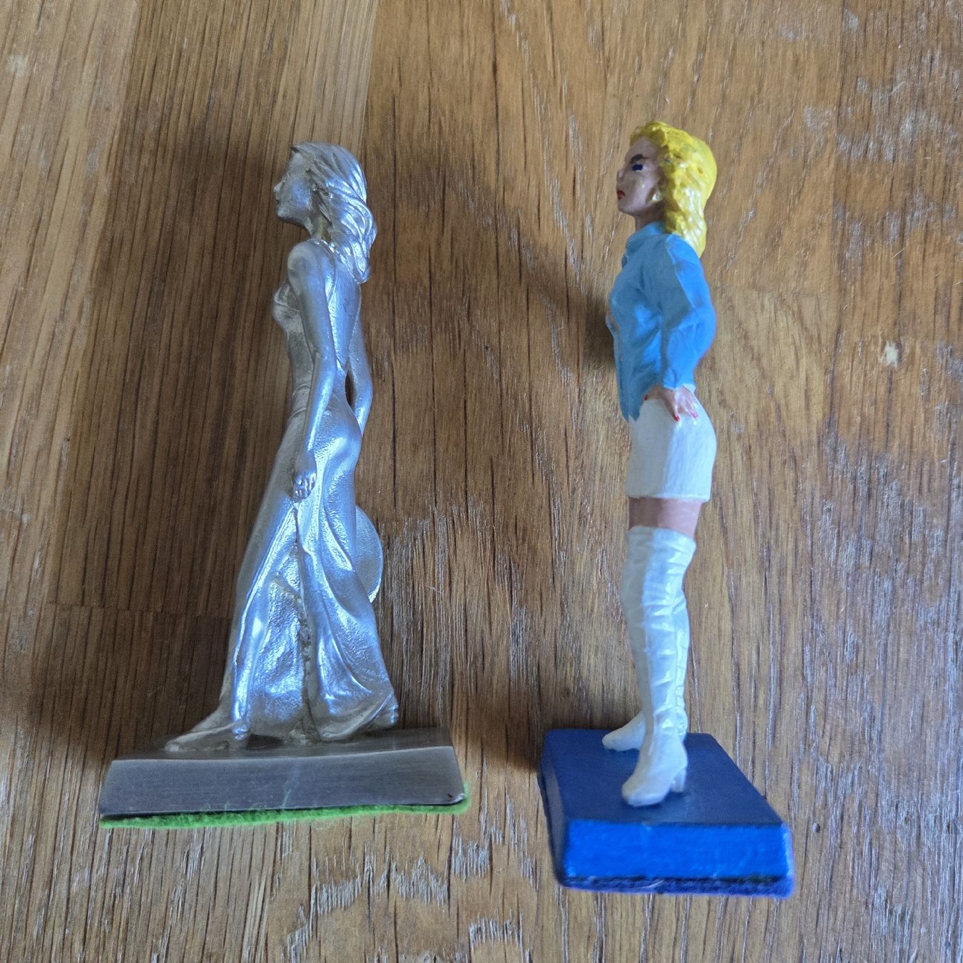 Figurines: 2 Tolle Frauen Figuren – D'occasion à Stans par Ducati16 4