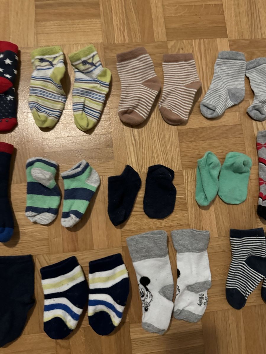 Socken für Kinder: Kinder Socken Grösse 0-12 Monate – Gebraucht aus Zürich von MaSte 2