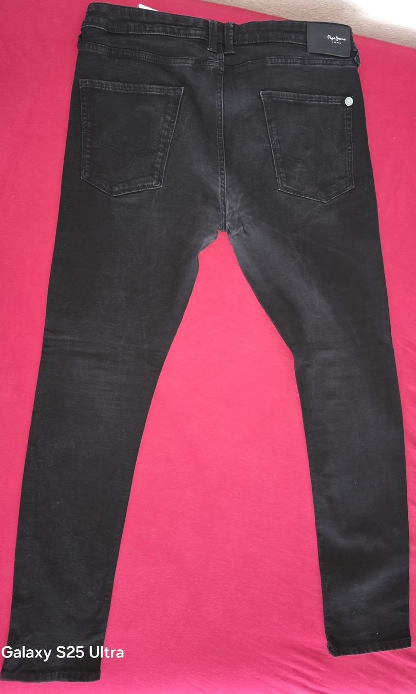 Jeans: Jeans Pepe Jeans, noir, taille 36/32 – Usato da Genève venduto da Kamajan 1