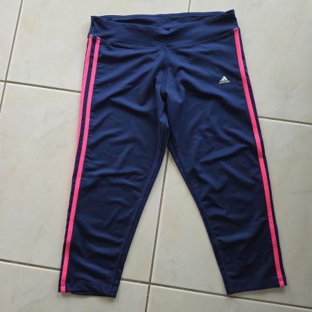 Tolle 3/4 Adidas Tights für sportliche Frauen ca Gr. 40/42