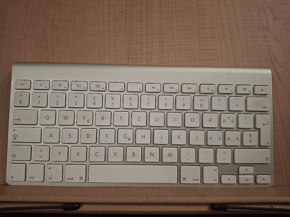 Tastiere: Apple magic keyboard QWERTZ – Usato da St-Cergue venduto da ste_bjn2