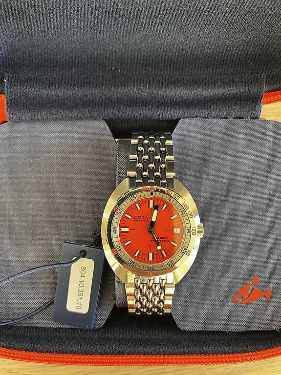 Uhren: Doxa 200T – Gebraucht aus Courtételle von directswisswatch