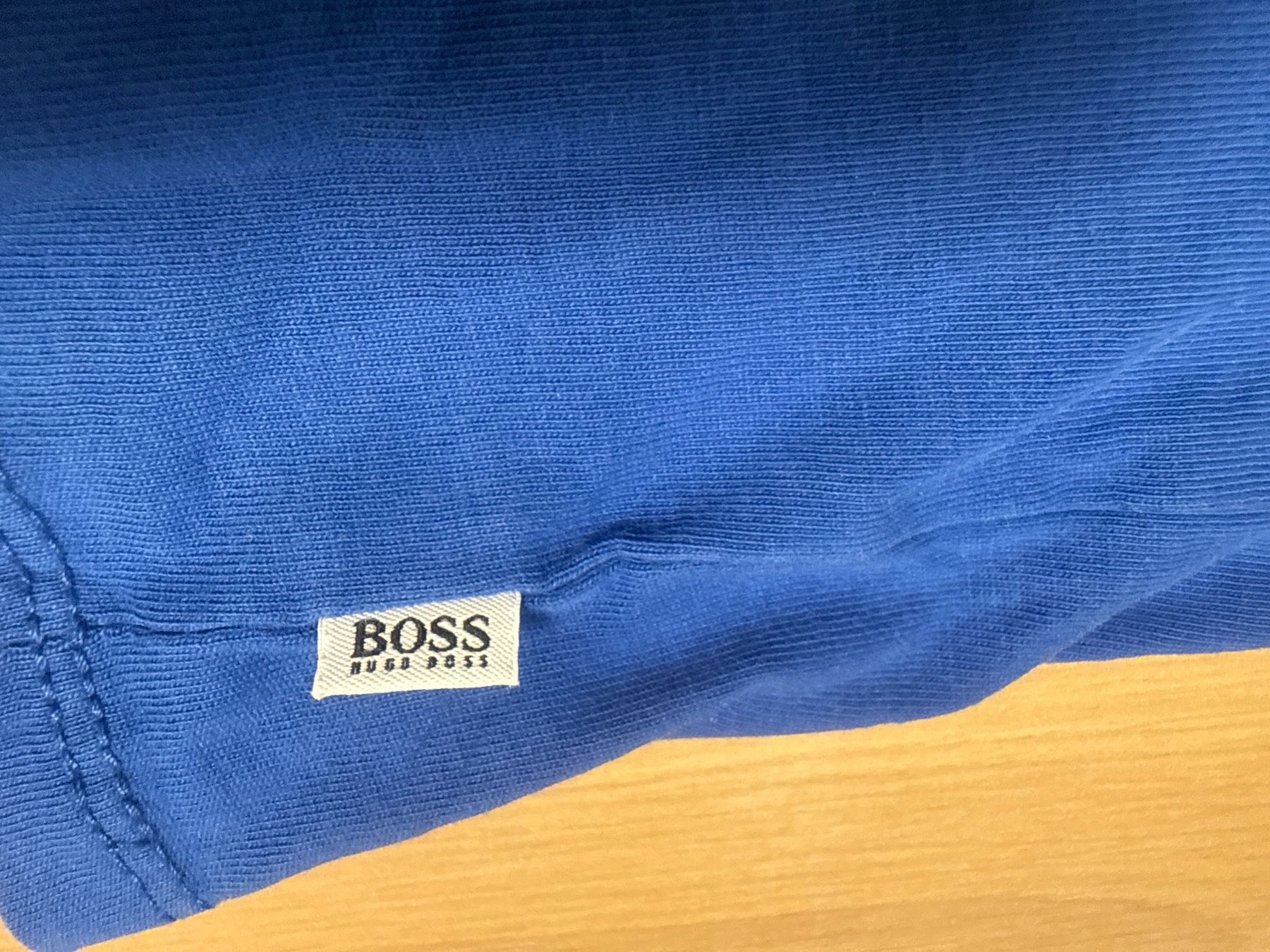 Hugo Boss Maglioni & Felpe: Hugo Boss Pullover Blau Grösse 86 Neuwertig – Usato da Schlieren venduto da Schnaepliparadies 2