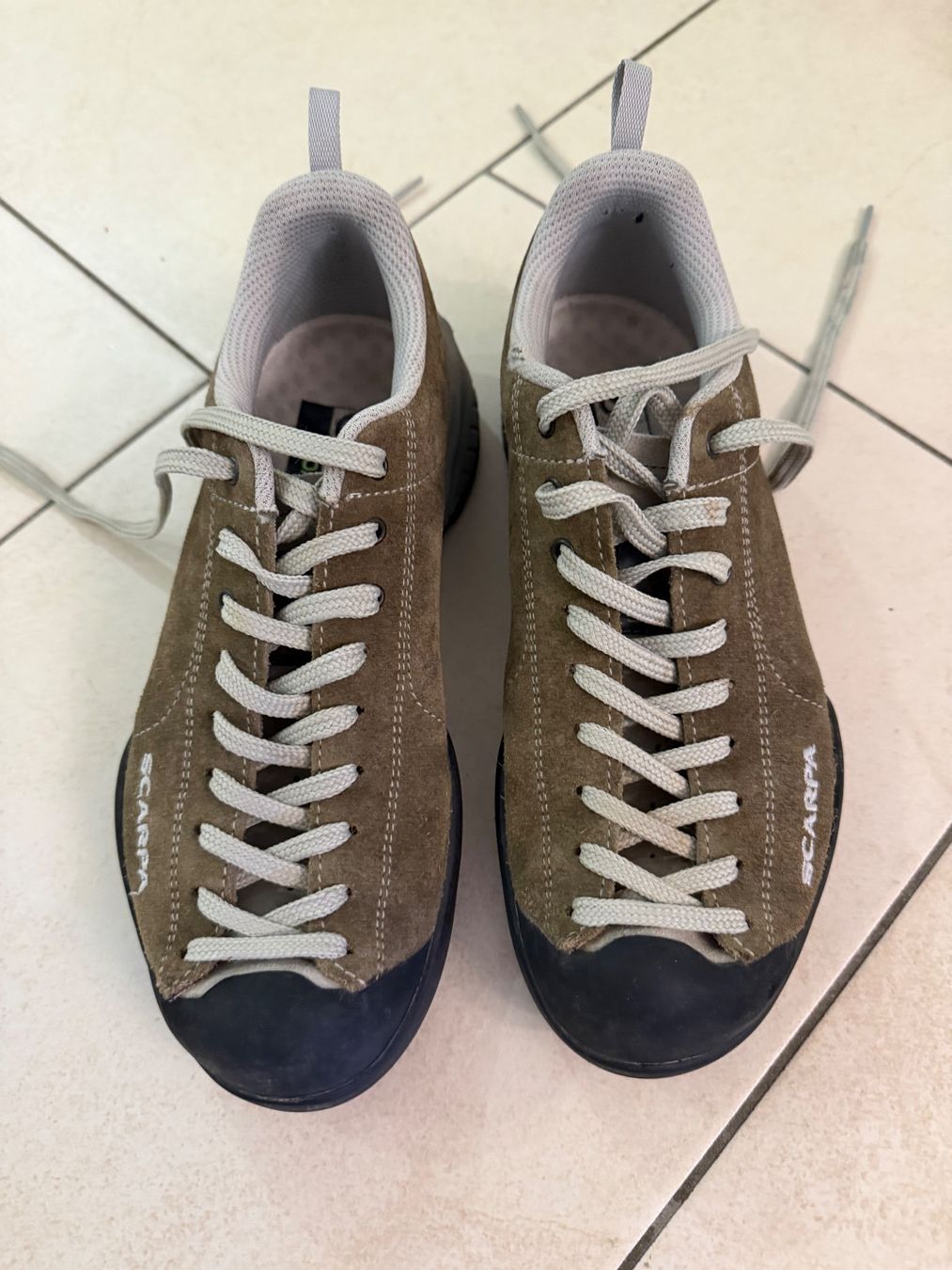 Scarpa Scarpe da donna: Scarpa Trekkingschuhe Grösse 37,5 – Usato da Gossau ZH venduto da Lanel