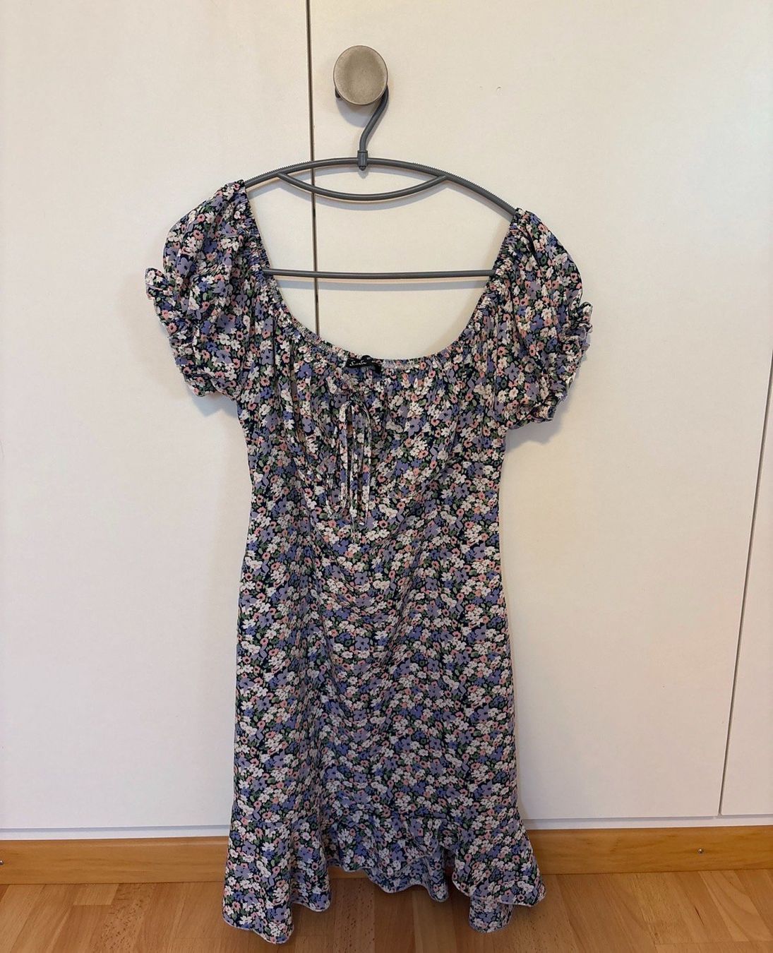 Vestiti: Robe fleurie d'été, épaules dénudées – Usato da Grimisuat venduto da nAth.- 1