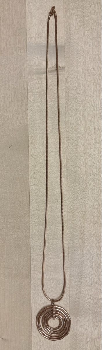 Catenine: Roségoldfarbene Halskette mit grossem Anhänger – Nuovo (secondo la descrizione) da Lyss venduto da Sibella56
