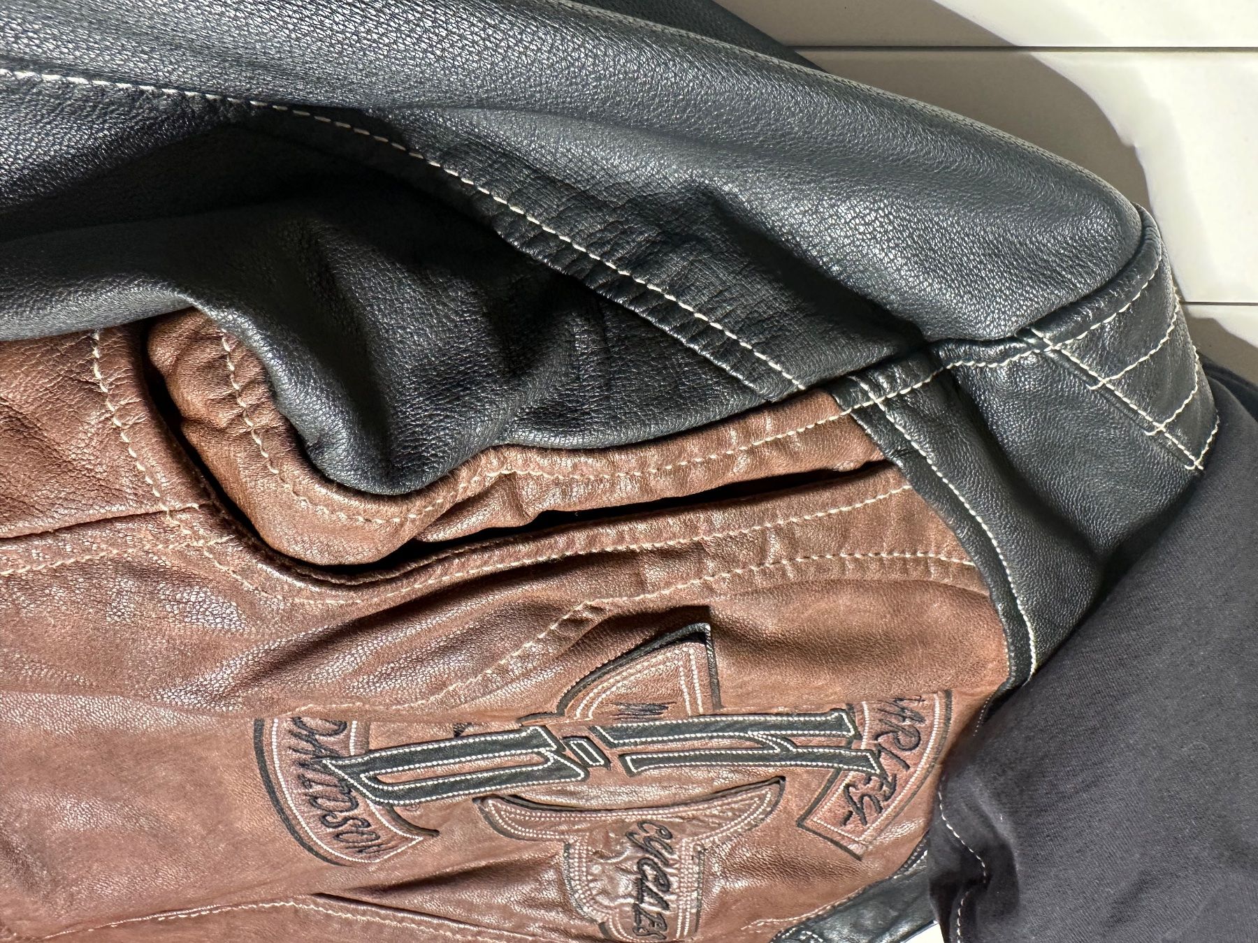 Harley-Davidson Giacche: Harley Davidson Veste en cuir marron – Nuovo e nell'imballaggio originale da Onex venduto da eri_jx6q 1