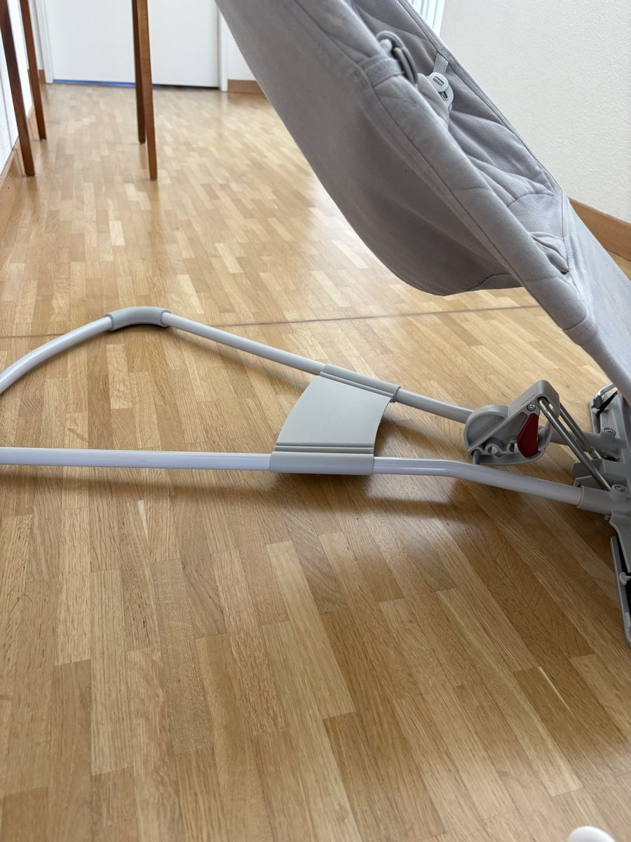 Babybjörn Sdraiette & Sdraiette a dondolo: Babybjörn Wippe mit Spielring – Usato da Sissach venduto da JoolkeBa 5