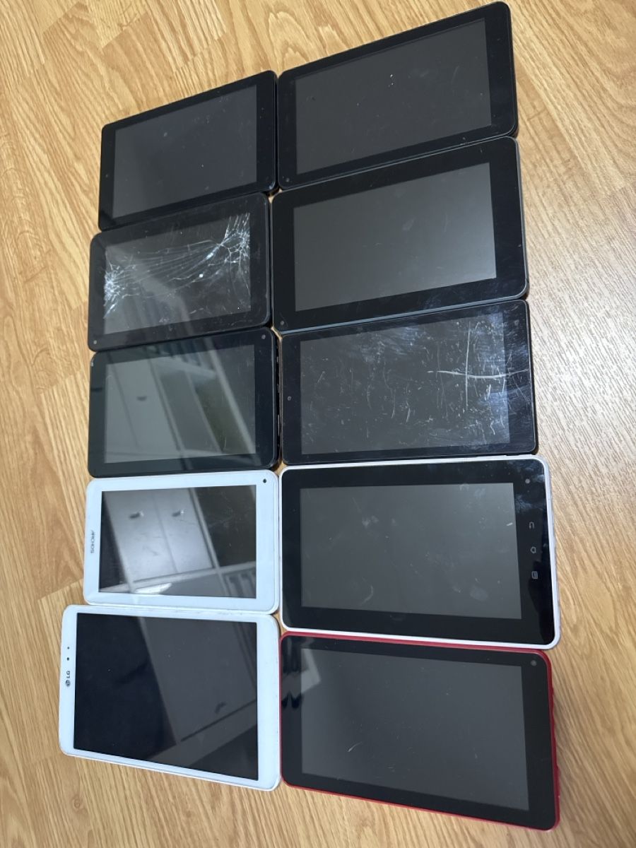 Tablet PC: 10 Tablet Mix different sizes   – Difettoso da Riehen venduto da Top-Quality