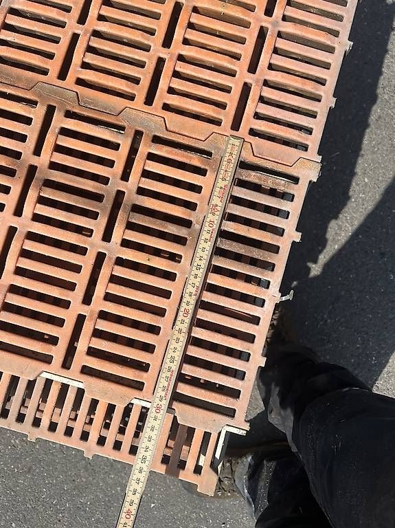 Gitter & Roste: Schwemmkanal roste  – Gebraucht aus Römerswil LU von kla_wvc8 2
