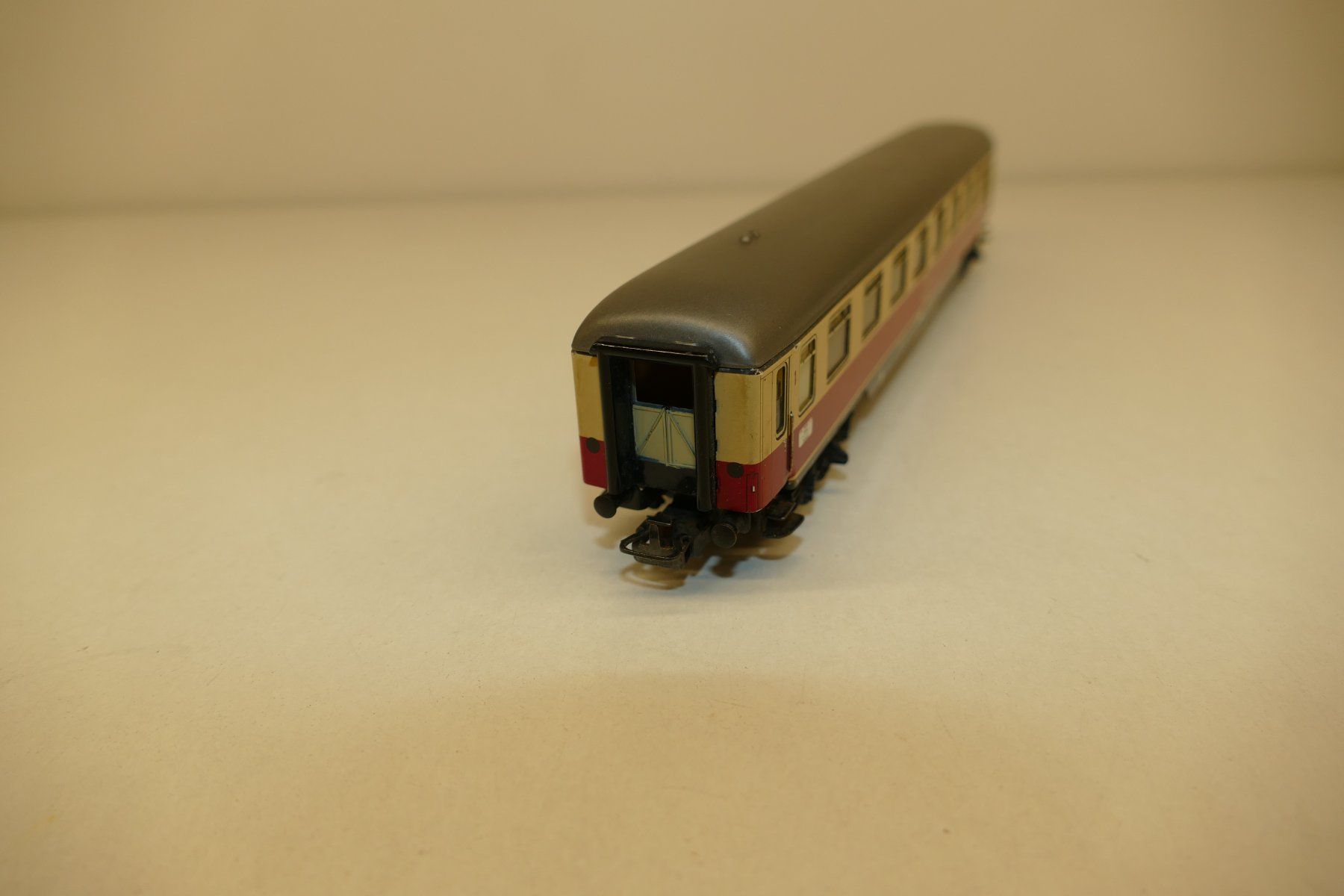 Märklin Modellini di ferrovie: Märklin H0: DB TEE/IC-Abteilwagen – Usato da Niederhasli venduto da rail-duerst 3