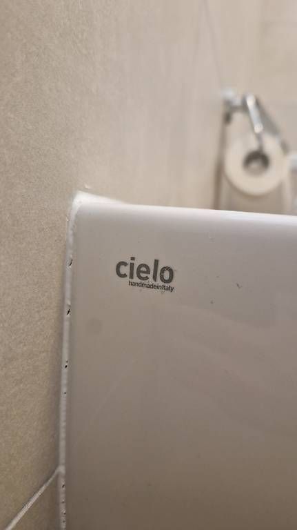 WC: 2 WC sospesi Cielo Enjoy – Usato da Cadempino venduto da sik8io 2