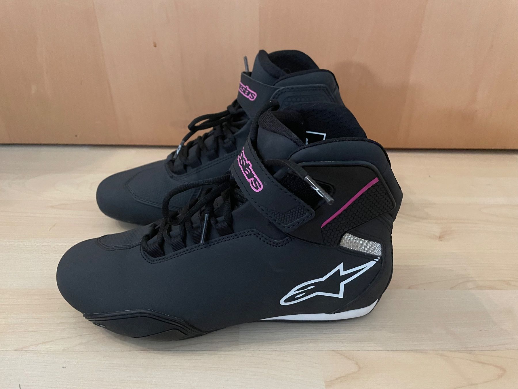 Alpinestars Damenschuhe: Alpinastars Motorradschuhe Grösse 37.5 – Gebraucht aus Wangs von Puzzle1998