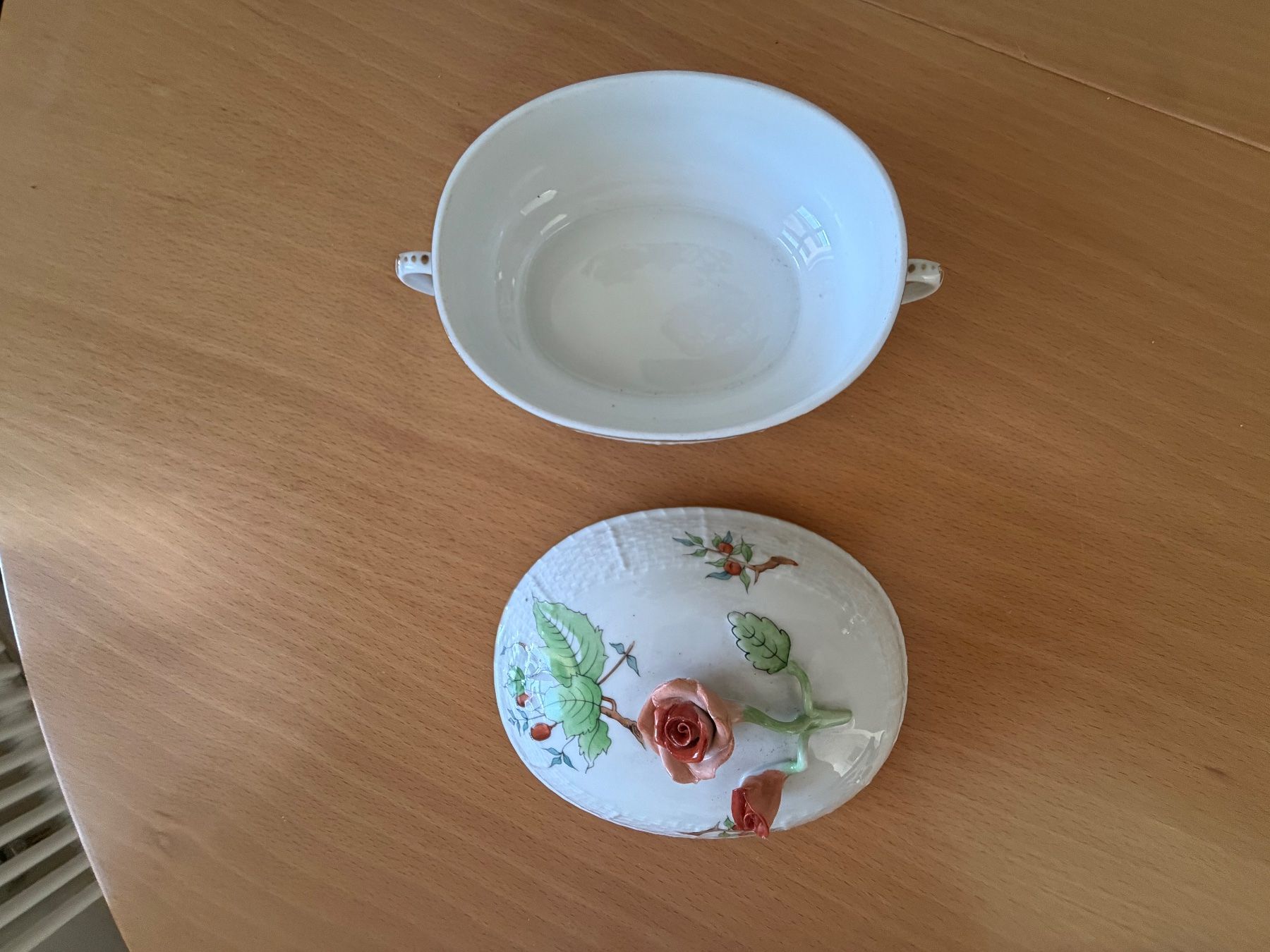 Herend Schalen: Herend Deckel Dose mit Rose in der Farbe orange – Gebraucht aus Nussbaumen AG von normajeanbaker 2