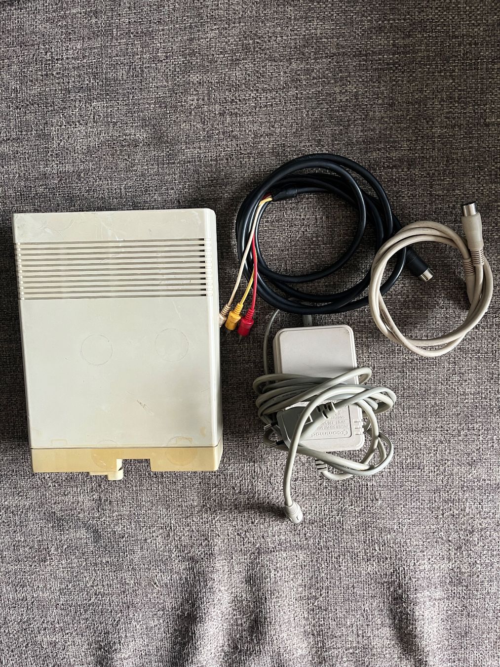 Commodore Konsolen: Commodore 64 mit Zubehör – Gebraucht aus Kölliken von sergesellsretro 5