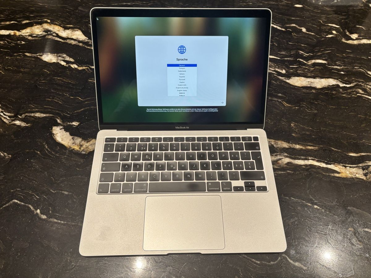 Apple Notebook: MacBook Air, 2020, 250GB – Usato da Zullwil venduto da Lu_Ru_23 2